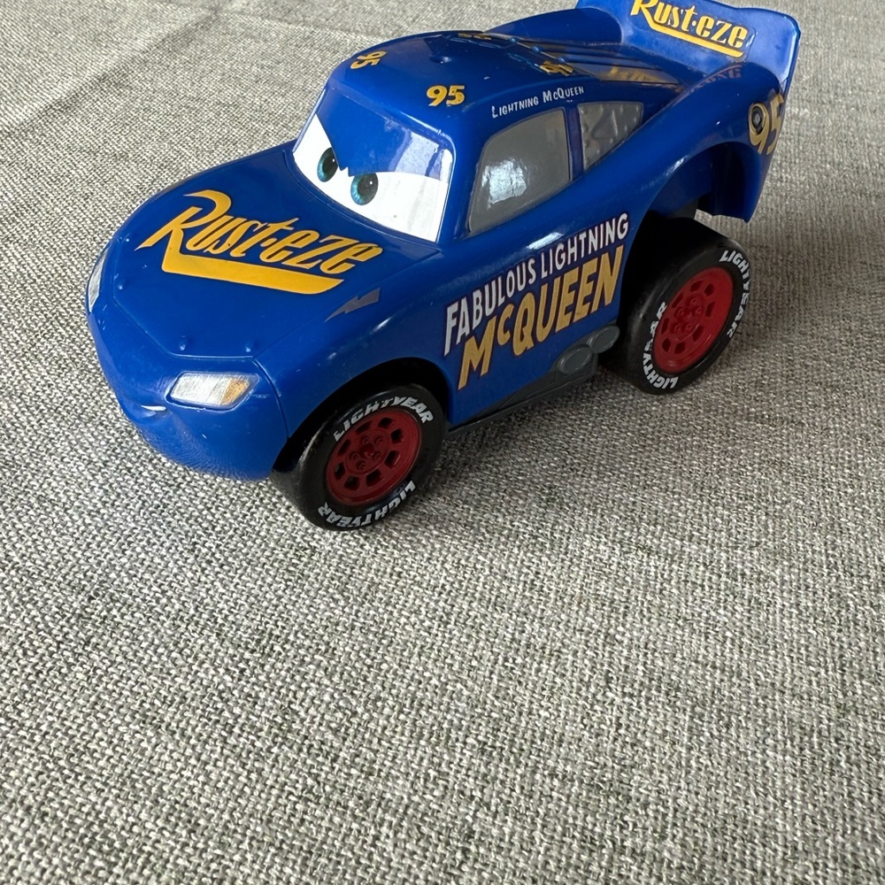 Fabulous Lightning McQueen - Push to go